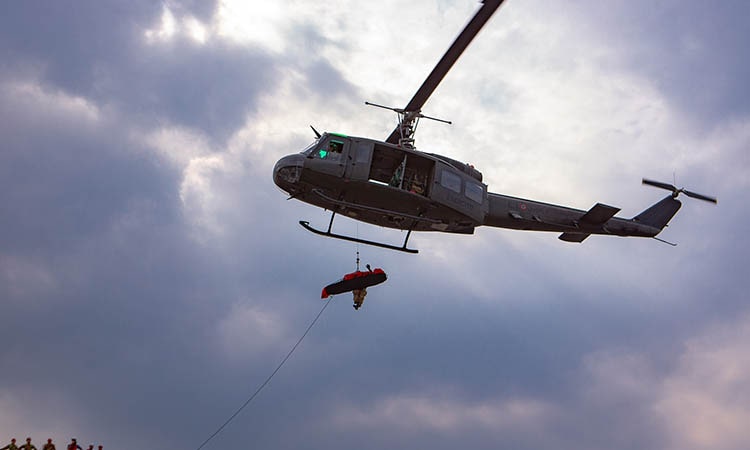 REAS 2019: una squadra soccorso dell’Esercito simula una attività di recupero con un team dell’ANA